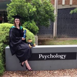 Meet your Posher, Corinne